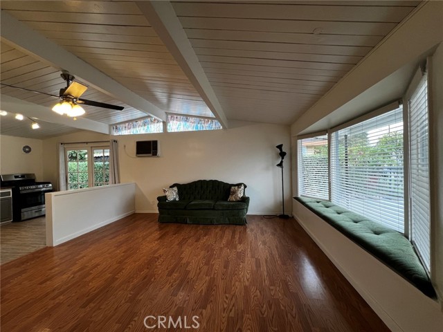 Detail Gallery Image 9 of 42 For 17139 E Newburgh St, Azusa,  CA 91702 - 4 Beds | 2 Baths