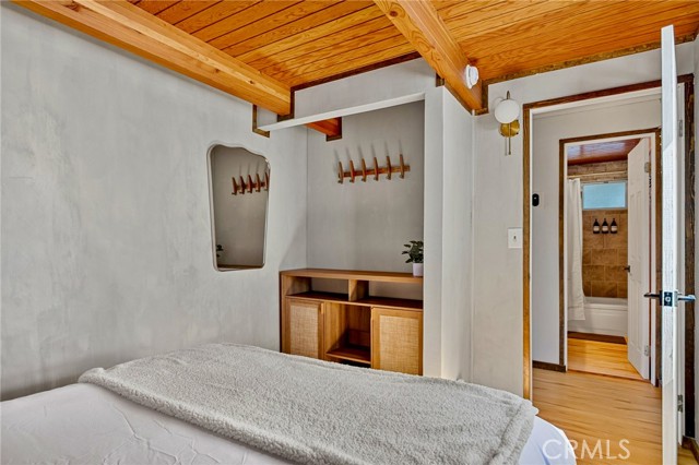 Detail Gallery Image 14 of 29 For 31661 Wagon Wheel, Running Springs,  CA 92382 - 3 Beds | 1/1 Baths