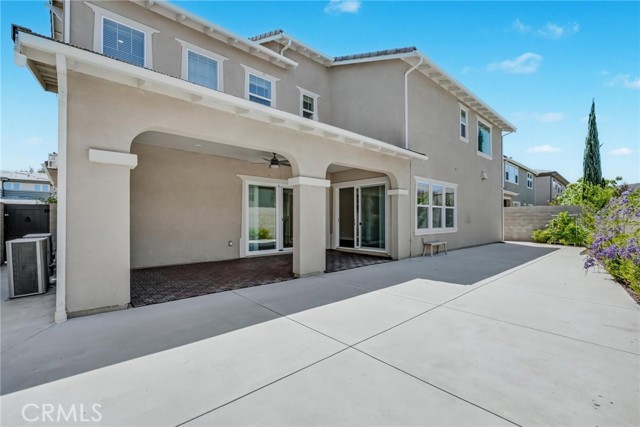 54 Sagan Way, Irvine CA: https://media.crmls.org/medias/cc38f09a-ebba-42a9-8b6a-5b0cf7e053bd.jpg