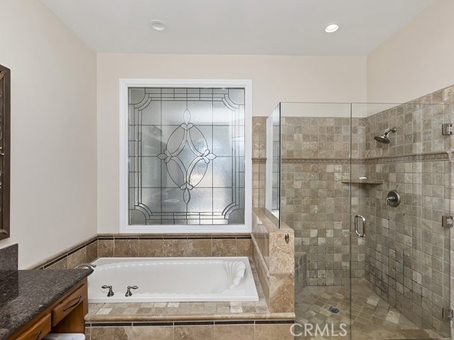 Detail Gallery Image 23 of 67 For 36410 Calle Puerta Bonita, Temecula,  CA 92592 - 5 Beds | 4/2 Baths