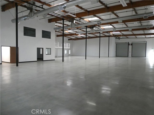 913 Ruberta Avenue, Glendale, California 91201, ,Commercial Lease,For Rent,913 Ruberta Avenue,CRGD23211279