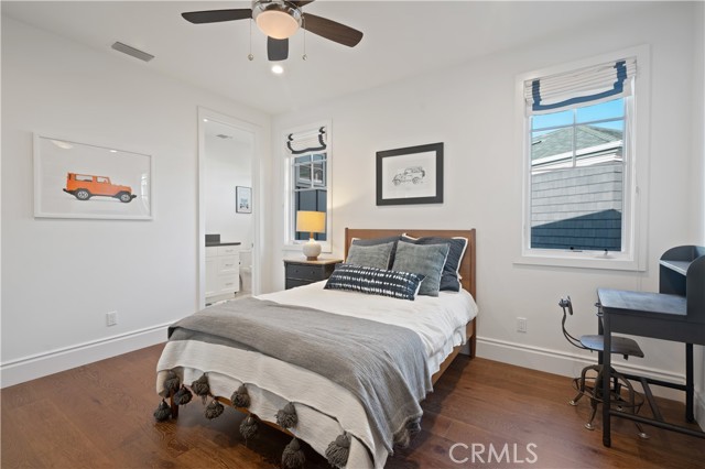 868 27th Street, Manhattan Beach, California 90266, 5 Bedrooms Bedrooms, ,6 BathroomsBathrooms,Residential,Sold,27th,SB21254472