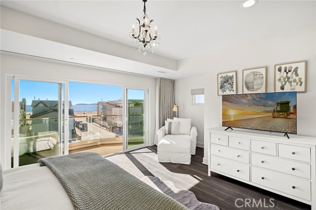 Detail Gallery Image 25 of 43 For 5512 Seashore, Newport Beach,  CA 92663 - 3 Beds | 3 Baths