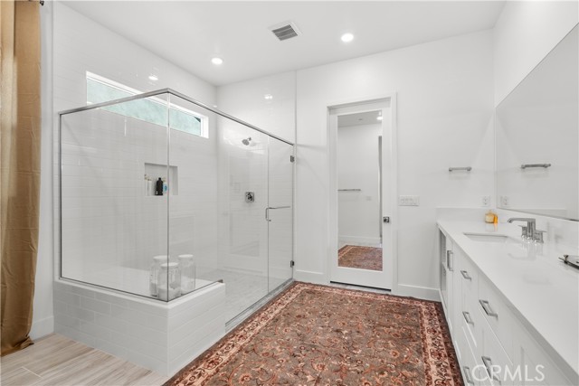 Detail Gallery Image 20 of 51 For 24513 via Sendero, Valencia,  CA 91354 - 3 Beds | 3/1 Baths