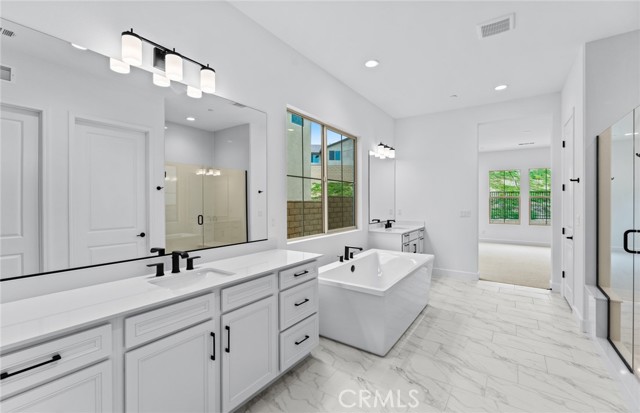 Detail Gallery Image 24 of 49 For 11763 Quailrun Ct, Chatsworth,  CA 91311 - 5 Beds | 5/1 Baths