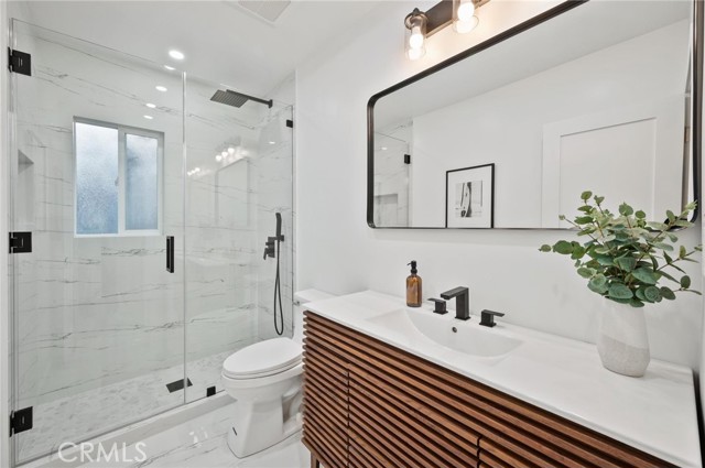 14328 Emelita Street, Sherman Oaks CA: https://media.crmls.org/medias/cc3b0876-3f46-4589-a52b-b018eaa2a4fb.jpg