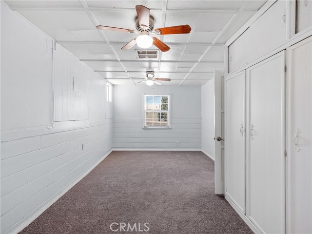 1040 Flora Street, Barstow CA: https://media.crmls.org/medias/cc3c09a1-f1f5-4eb3-a936-e759a2bfff0b.jpg