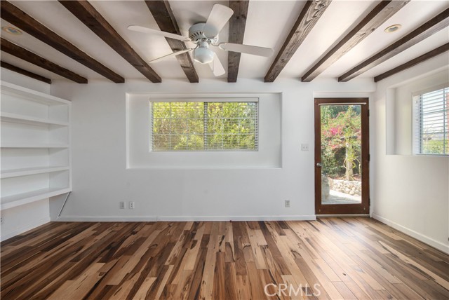 23329 Raymond Street, Chatsworth CA: https://media.crmls.org/medias/cc3c6b87-7e42-4b74-906a-8e6fa79bc929.jpg