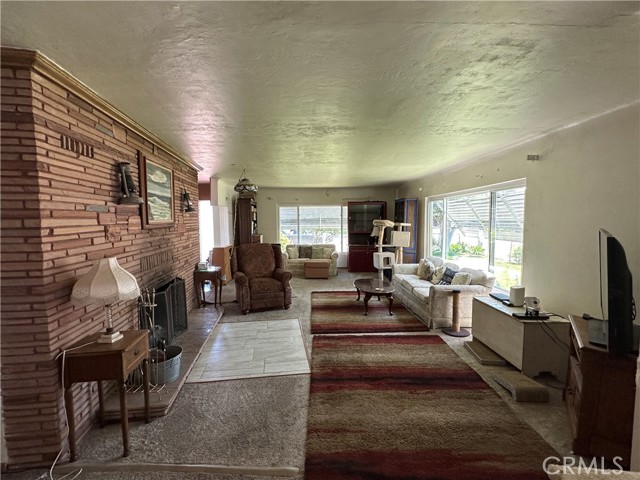159 S Shasta S Street, Willows CA: https://media.crmls.org/medias/cc3c97ad-1d89-4101-aedc-e8b4b7726a12.jpg