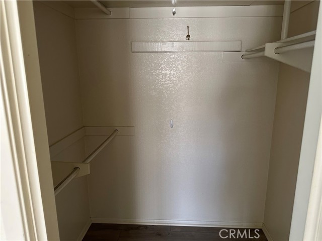 14572 Lighthouse Lane, Helendale CA: https://media.crmls.org/medias/cc3cc13a-b472-41ad-a361-cb620eb518c3.jpg