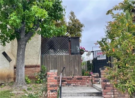 Detail Gallery Image 3 of 29 For 320 N Marguerita Ave #9,  Alhambra,  CA 91801 - 3 Beds | 3 Baths