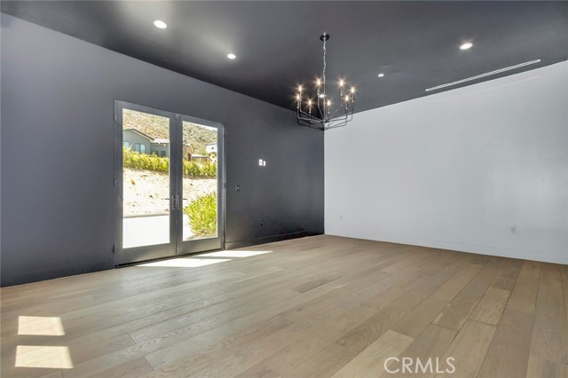 26474 Ranch Creek Road, Canyon Country CA: https://media.crmls.org/medias/cc3d4420-85a2-48d4-8563-c6735a6b2d01.jpg