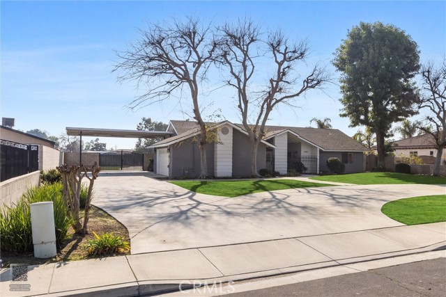 Detail Gallery Image 4 of 37 For 14825 Henderson Ave, Bakersfield,  CA 93314 - 3 Beds | 2 Baths