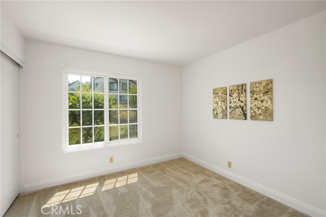 580 S Londerry Ln, Anaheim Hills CA: https://media.crmls.org/medias/cc3f649c-561b-4b5b-a1ce-d6394e41d7bb.jpg