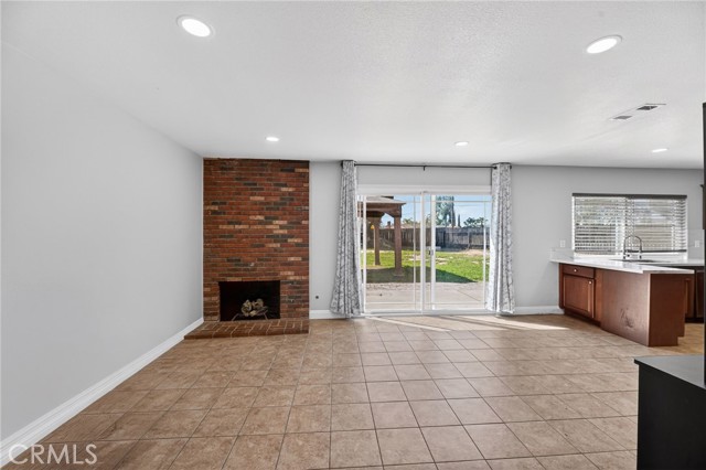 Detail Gallery Image 5 of 31 For 14323 Homestead Dr, Moreno Valley,  CA 92553 - 4 Beds | 2 Baths