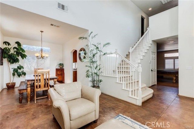8961 Newcastle Avenue, Hesperia CA: https://media.crmls.org/medias/cc3fa703-b1b0-4bee-82c0-f8bf5fdb2283.jpg