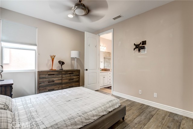 213 Baltimore Avenue, Huntington Beach CA: https://media.crmls.org/medias/cc3faf07-a300-429b-89aa-c942018cc95f.jpg