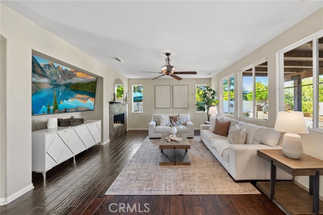 28889 Edenton Way, Temecula CA: https://media.crmls.org/medias/cc417282-fa81-4016-a6fe-59927c209bae.jpg