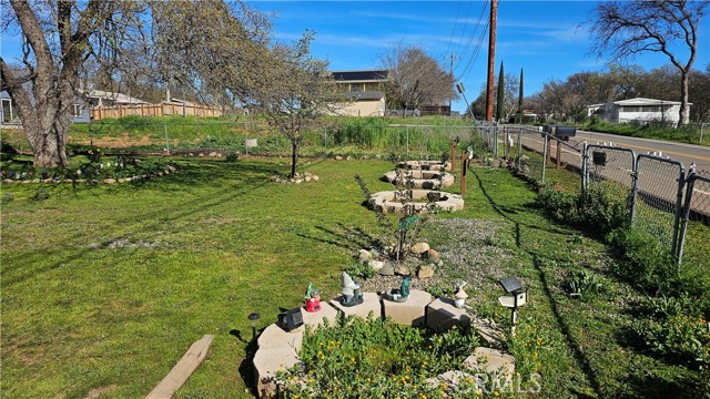 Detail Gallery Image 19 of 31 For 16004 18th Ave, Clearlake,  CA 95422 - 2 Beds | 2 Baths