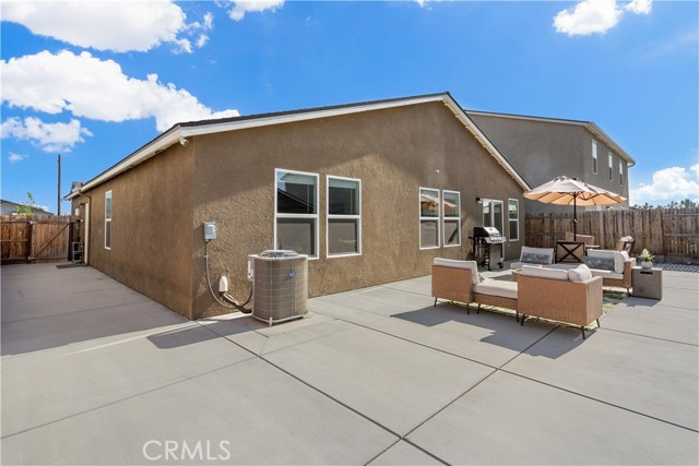 Detail Gallery Image 17 of 25 For 5805 Bogart Dr, Bakersfield,  CA 93313 - 4 Beds | 2 Baths