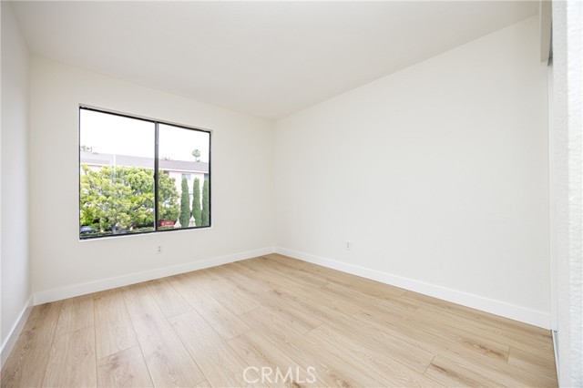 Detail Gallery Image 7 of 39 For 543 Victoria St #E,  Costa Mesa,  CA 92627 - 3 Beds | 2/1 Baths