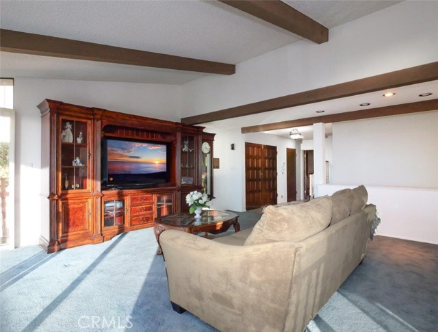 Detail Gallery Image 7 of 40 For 2560 via Sanchez, Palos Verdes Estates,  CA 90274 - 4 Beds | 2/1 Baths