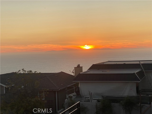 Detail Gallery Image 15 of 75 For 750 Bolsana Dr, Laguna Beach,  CA 92651 - 4 Beds | 3 Baths