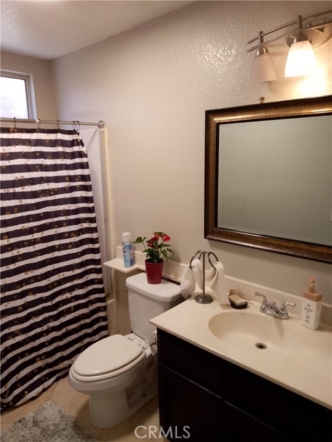 Detail Gallery Image 15 of 35 For 11439 Privet Ct, Fontana,  CA 92337 - 5 Beds | 3/1 Baths