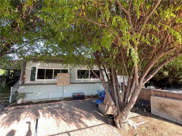 Detail Gallery Image 2 of 17 For 25346 Wanda Ln, Hemet,  CA 92544 - 2 Beds | 2 Baths