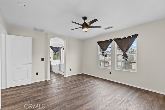 Detail Gallery Image 13 of 32 For 2535 Canterbury Ln, Simi Valley,  CA 93063 - 4 Beds | 2/1 Baths