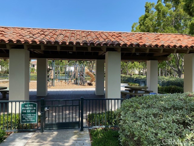 49 Eaglecreek, Irvine CA: https://media.crmls.org/medias/cc44e9eb-c4db-4083-b000-228fe55e1ad3.jpg