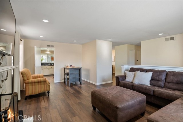 Detail Gallery Image 8 of 17 For 1678 Lawrence Pl, Pomona,  CA 91766 - 3 Beds | 2 Baths