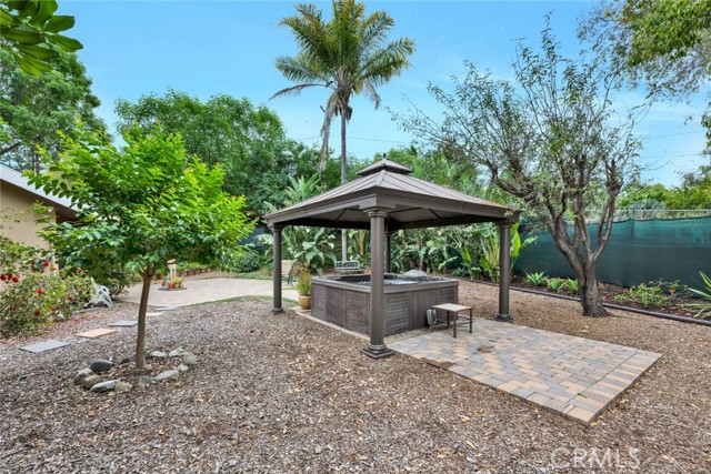 Detail Gallery Image 17 of 28 For 508 Green Acre Dr, Fullerton,  CA 92835 - 4 Beds | 2/1 Baths