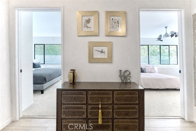 Detail Gallery Image 19 of 25 For 4709 Dunman, Woodland Hills,  CA 91364 - 5 Beds | 3 Baths