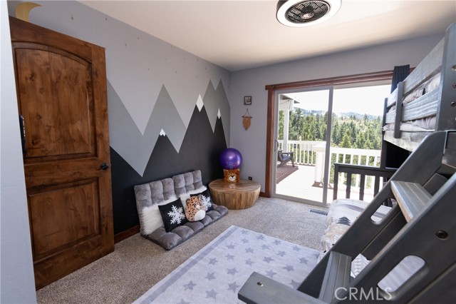 43866 Mendocino Drive, Big Bear Lake CA: https://media.crmls.org/medias/cc471ecd-604d-405e-977d-3b9b333e3dc0.jpg