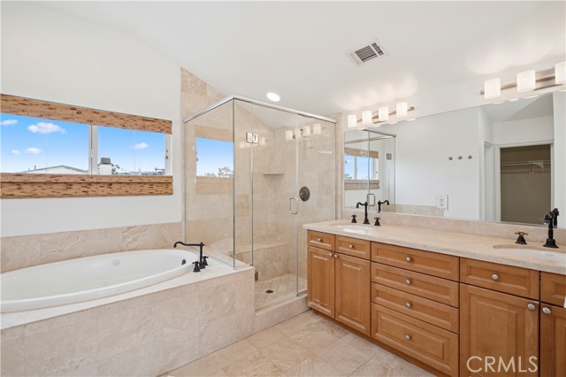 314 1/2 Larkspur Avenue, Corona del Mar CA: https://media.crmls.org/medias/cc47788e-6b04-4130-9a11-05663ad85fb2.jpg