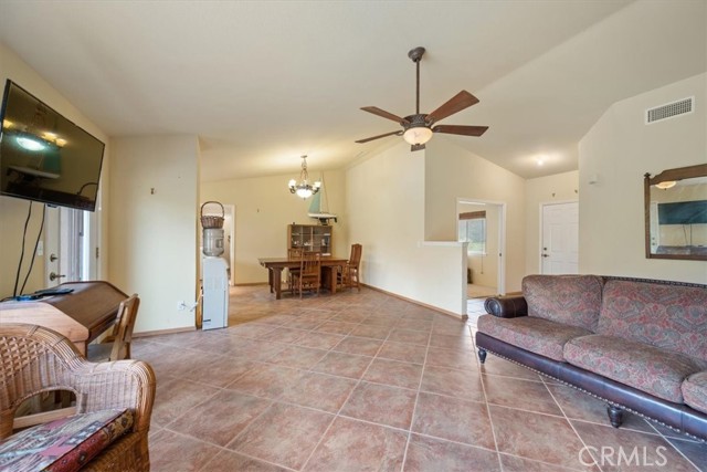 Detail Gallery Image 9 of 57 For 3151 Parkhill, Santa Margarita,  CA 93453 - 6 Beds | 4 Baths