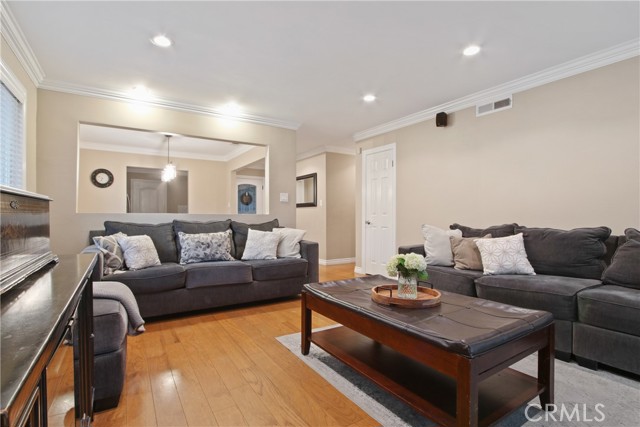 1737 Roseglen Avenue, San Pedro CA: https://media.crmls.org/medias/cc486a2e-090a-4670-98f7-d7744a8350d2.jpg