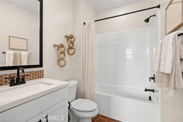 12247 Elliott Avenue, El Monte CA: https://media.crmls.org/medias/cc487569-bc8d-472d-bcd6-3cd66a7ed214.jpg