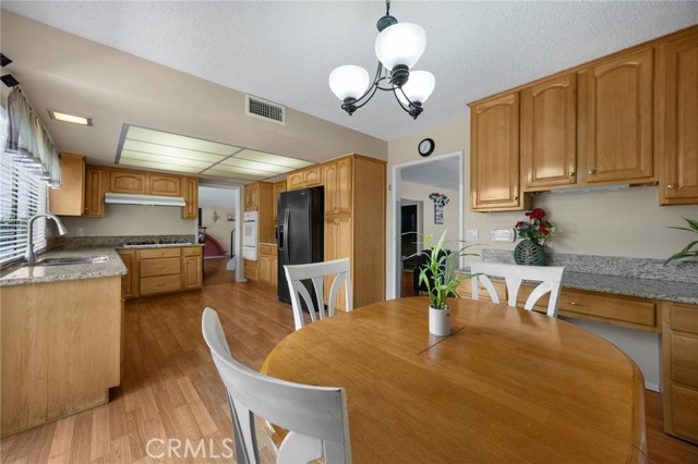 Detail Gallery Image 22 of 36 For 9906 Cedar Ct, Cypress,  CA 90630 - 3 Beds | 2/1 Baths