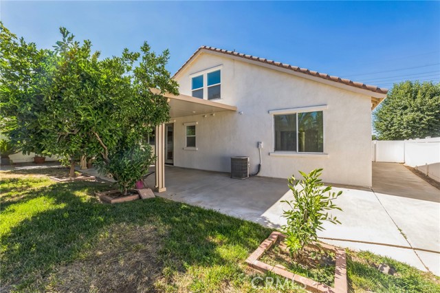 1172 Cedar Hollow Road, Beaumont CA: https://media.crmls.org/medias/cc4bf26f-7d86-4243-b7c4-436f2ad4fc64.jpg