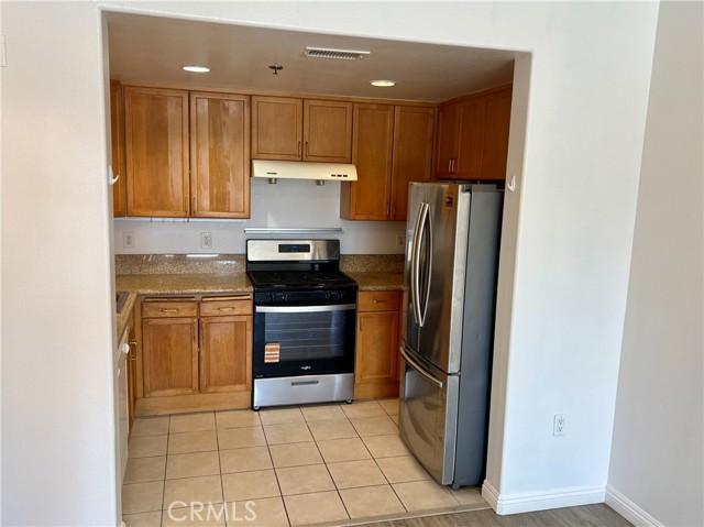 Detail Gallery Image 5 of 15 For 580 W Main #122,  Alhambra,  CA 91801 - 2 Beds | 2 Baths