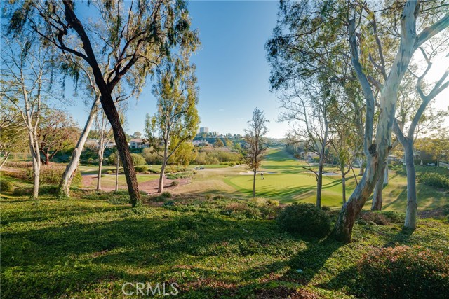 67 Sea Island Drive, Newport Beach CA: https://media.crmls.org/medias/cc4c6abb-1e0d-4308-bf87-f0d01ed40e64.jpg