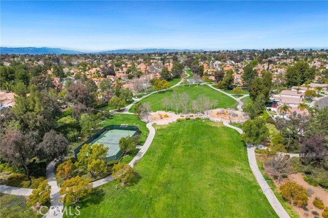 Detail Gallery Image 32 of 38 For 32255 Corte Illora, Temecula,  CA 92592 - 3 Beds | 2 Baths