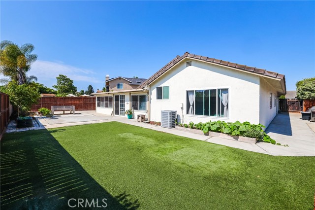 780 Gregory Lane, Oceanside CA: https://media.crmls.org/medias/cc4eead3-8fd7-4032-ae45-07b3d4a1ce74.jpg