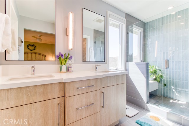 4317 Candleberry, Seal Beach CA: https://media.crmls.org/medias/cc4fe13a-6f1f-464e-b3ca-9da9eba59345.jpg