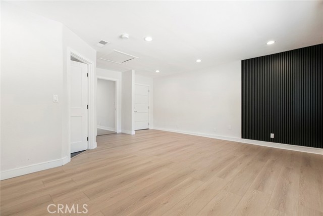 Detail Gallery Image 4 of 17 For 17648 Raymer St, Northridge,  CA 91325 - 1 Beds | 1/1 Baths