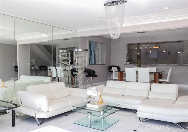 Detail Gallery Image 11 of 14 For 3726 Montego, Huntington Beach,  CA 92649 - 4 Beds | 3 Baths