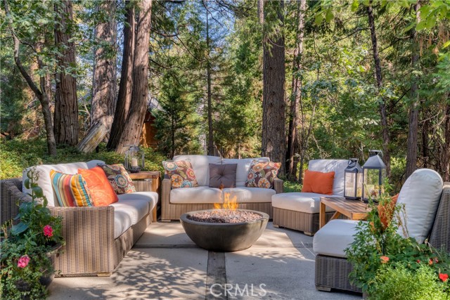 27465 Meadow Bay Drive, Lake Arrowhead, CA 92352