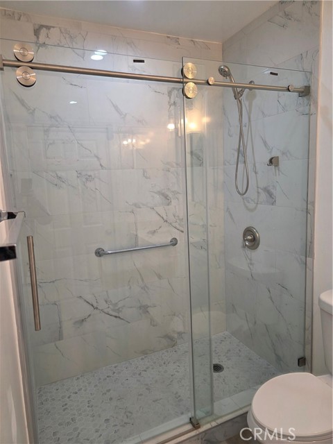 6705 De Celis Place, Lake Balboa CA: https://media.crmls.org/medias/cc511431-4b30-4c16-8bb0-d4860a15da2c.jpg